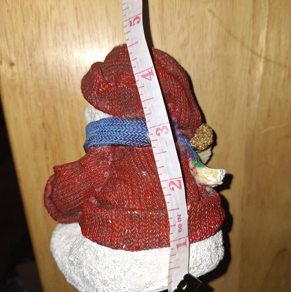 A Badcock Snowman stocking holder. 3"x4" base and 4.5" tall. Pre-loved - Picture 7 of 7